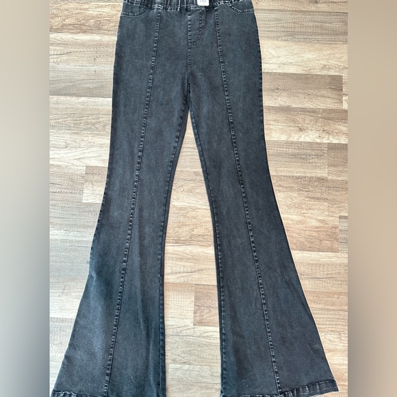 New never worn Elastic Waist Pant - Picture 2 of 4